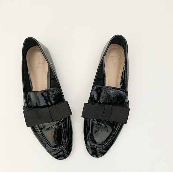 Zara faux patent leather loafers with bow tie - Picture 1 of 5
